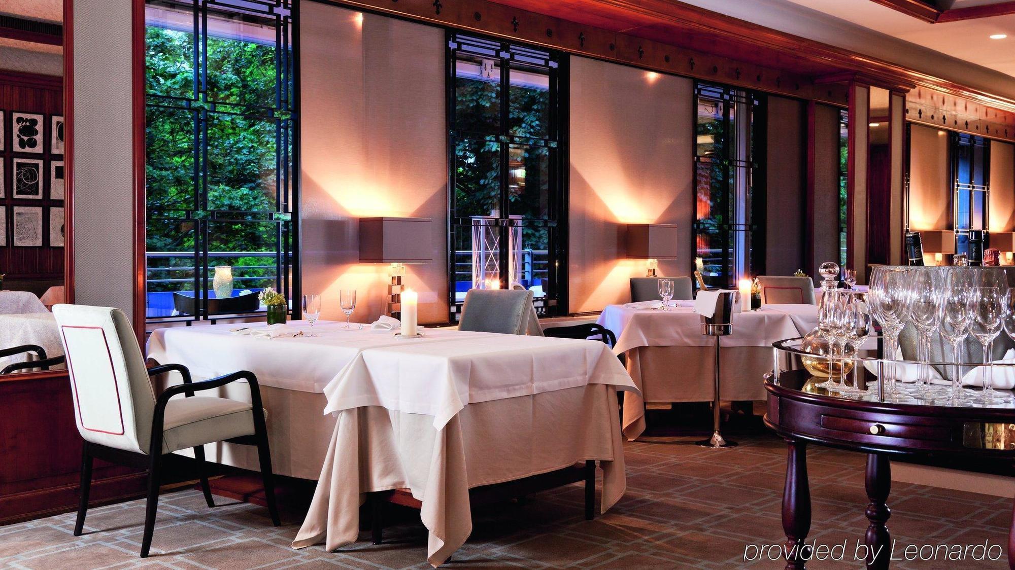 Althoff Hotel Am Schlossgarten Stuttgart Restaurant photo Restaurant