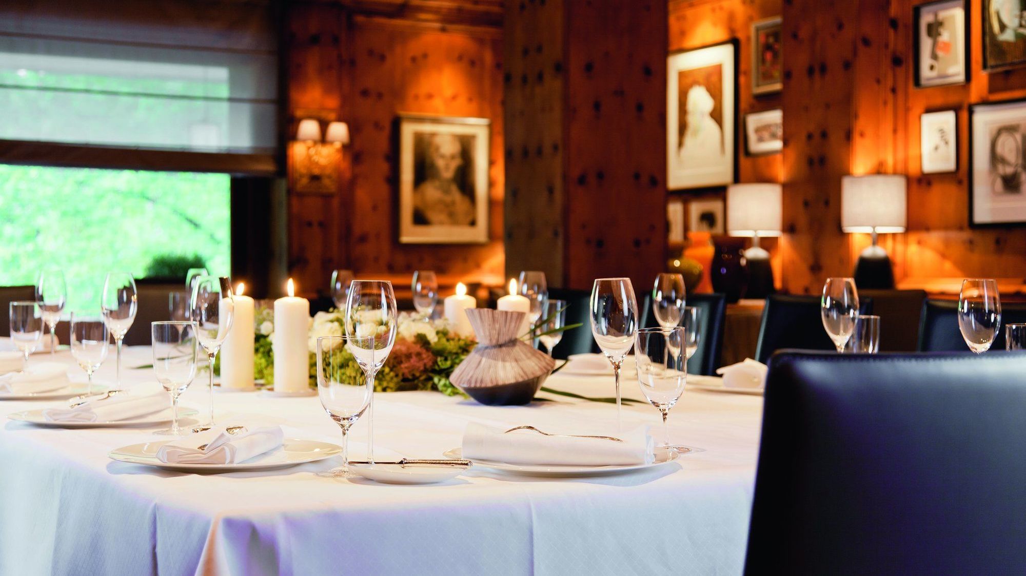 Althoff Hotel Am Schlossgarten Stuttgart Facilities photo The interior of the restaurant