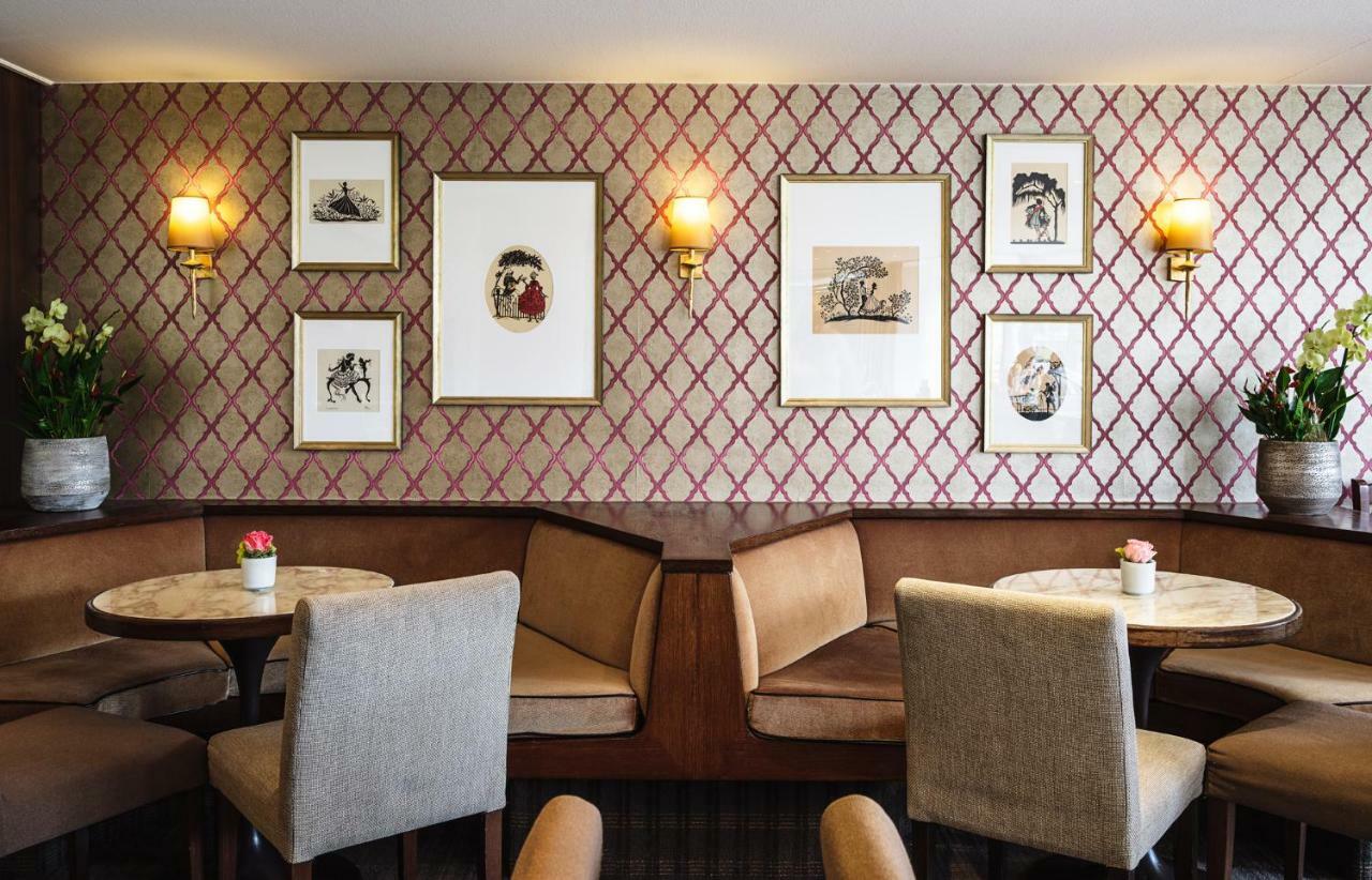 Althoff Hotel Am Schlossgarten Stuttgart Exterior photo Interior of the restaurant