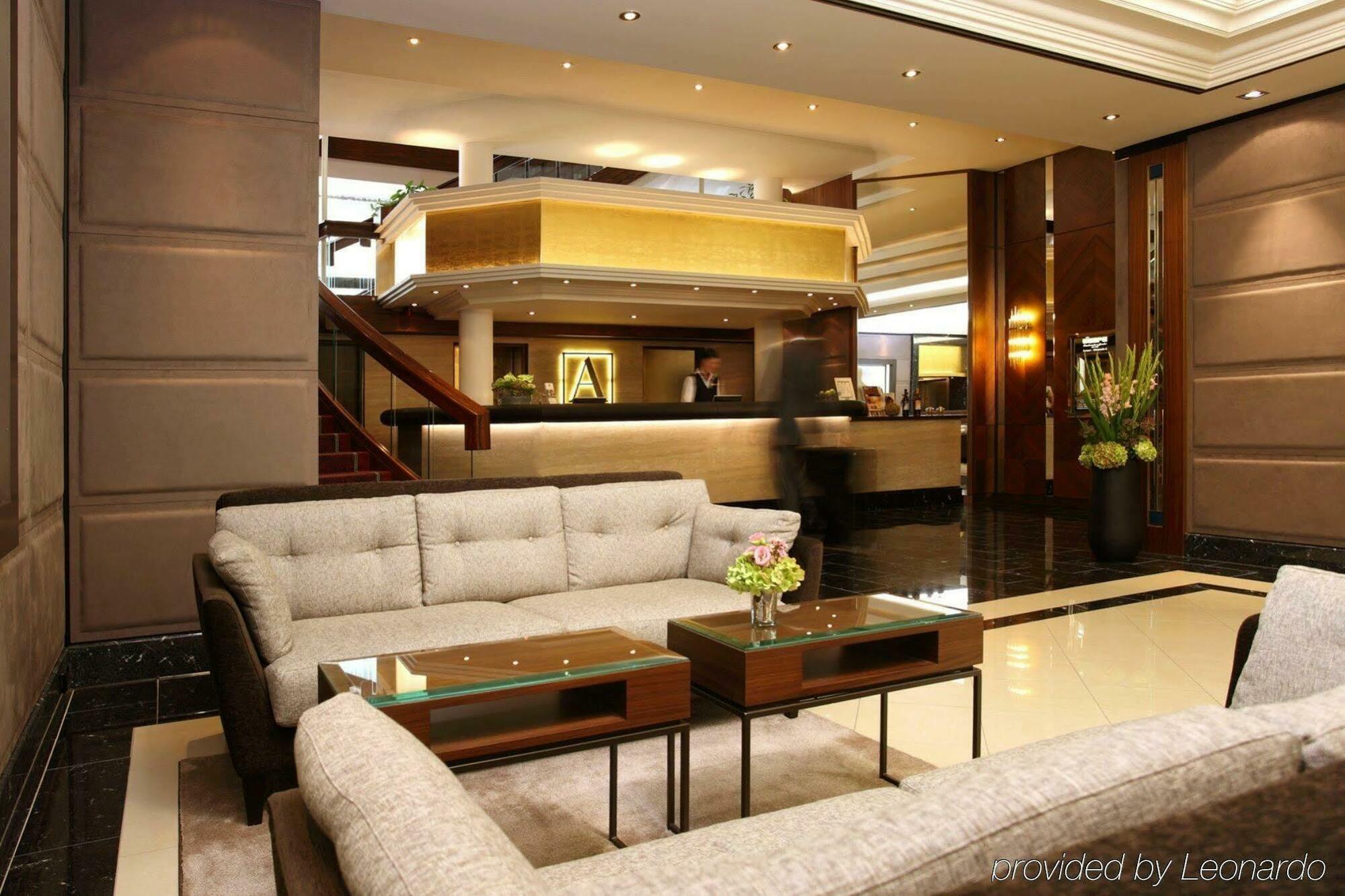Althoff Hotel Am Schlossgarten Stuttgart Interior photo Lobby